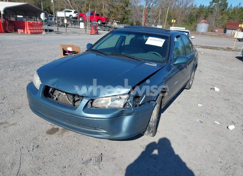 Photo 2 of 2000 Toyota Camry LE (VIN 4T1BG22K3YU960735)