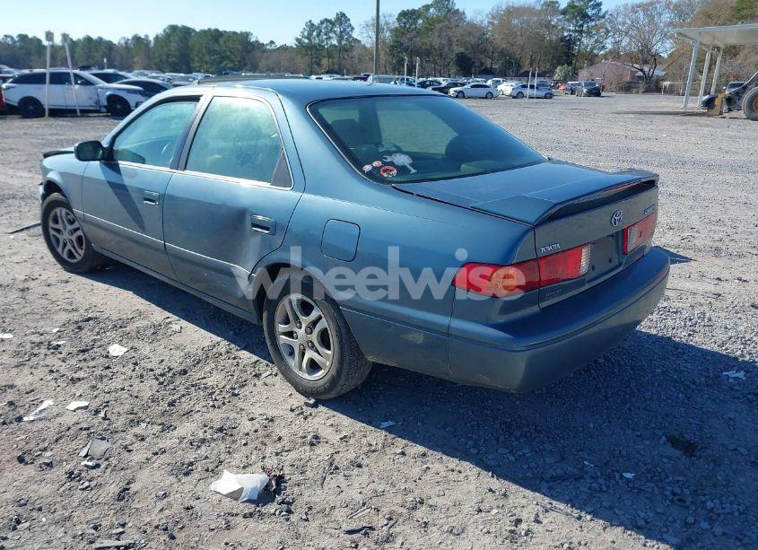 Photo 3 of 2000 Toyota Camry LE (VIN 4T1BG22K3YU960735)