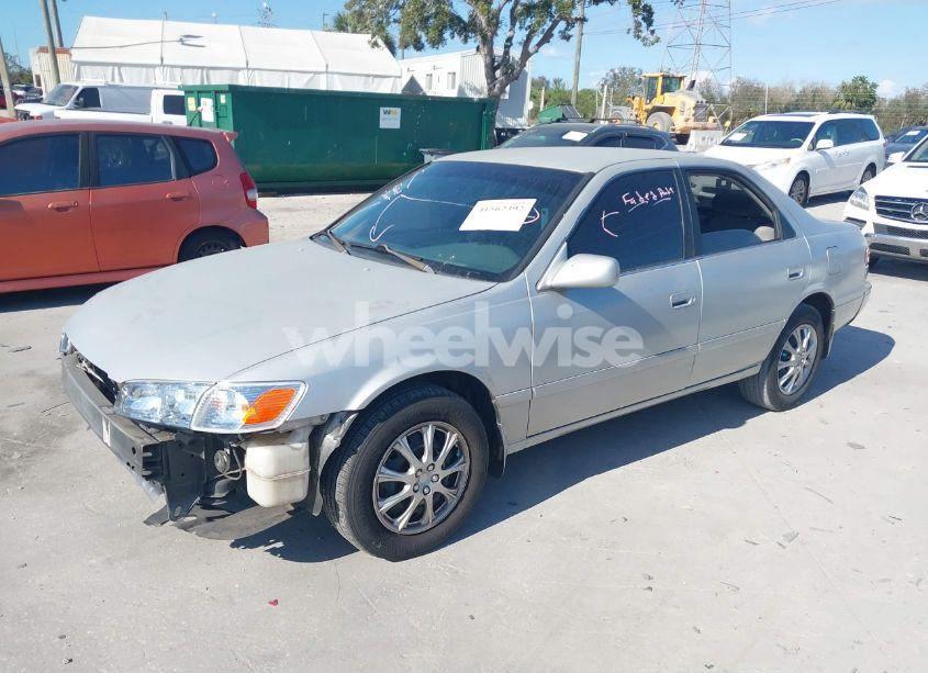 Photo 2 of 2001 Toyota Camry CE (VIN 4T1BG22K41U031448)
