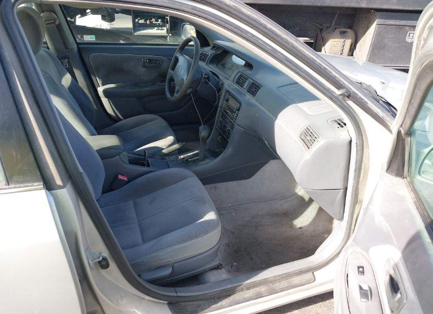 Photo 5 of 2001 Toyota Camry CE (VIN 4T1BG22K41U046984)