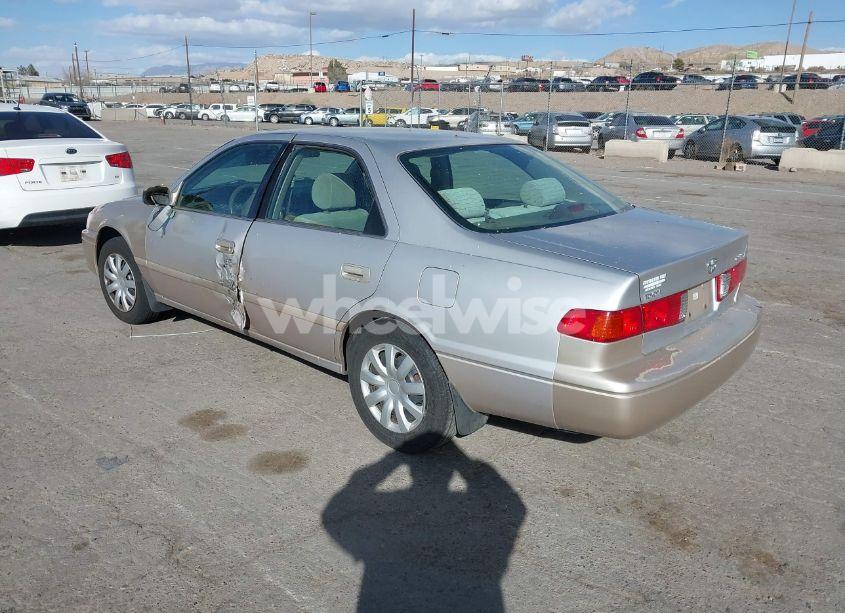 Photo 3 of 2001 Toyota Camry CE (VIN 4T1BG22K41U058567)