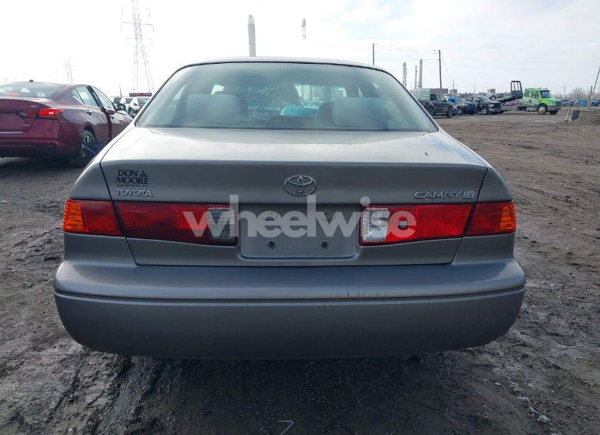Photo 17 of 2001 Toyota Camry CE (VIN 4T1BG22K41U068113)