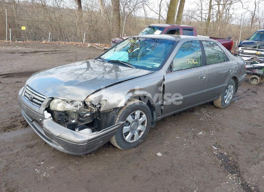 Photo 2 of 2001 Toyota Camry CE (VIN 4T1BG22K41U068113)