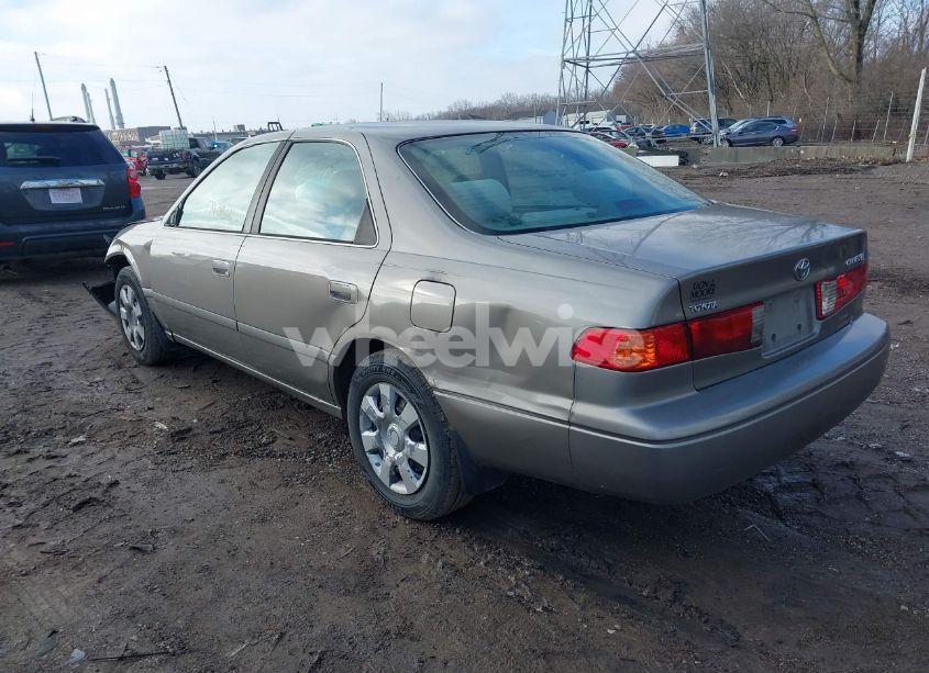 Photo 3 of 2001 Toyota Camry CE (VIN 4T1BG22K41U068113)