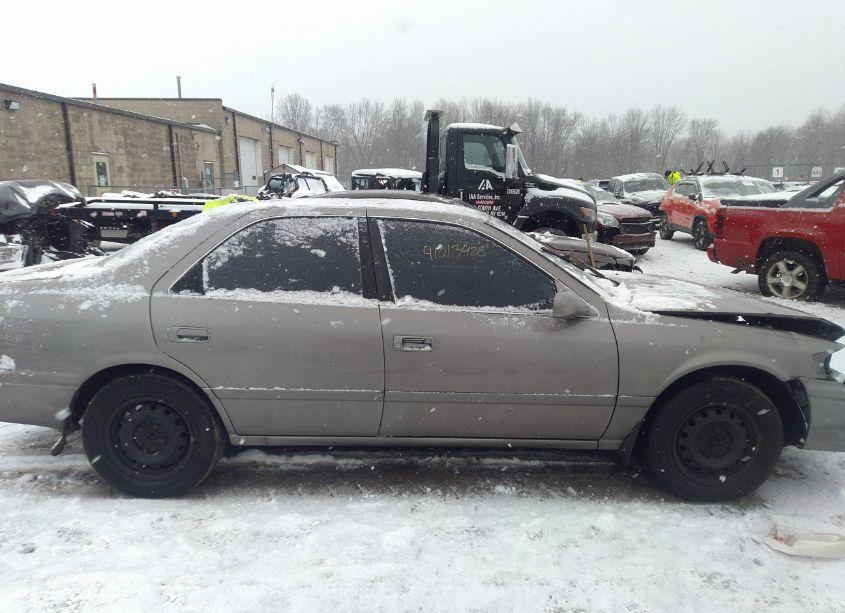 Photo 13 of 2001 Toyota Camry CE (VIN 4T1BG22K41U102163)