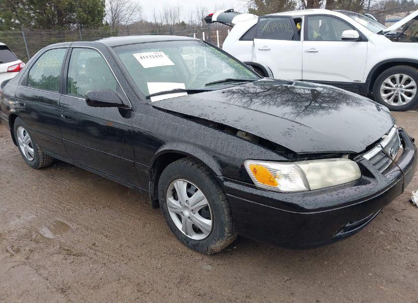 2001 Toyota Camry CE (VIN 4T1BG22K41U119741) main photo