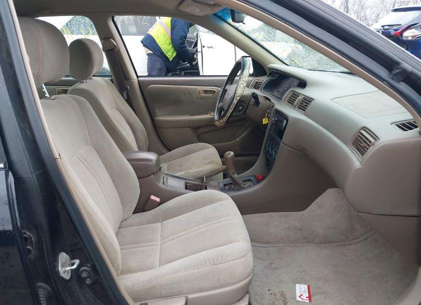 Photo 5 of 2001 Toyota Camry CE (VIN 4T1BG22K41U119741)