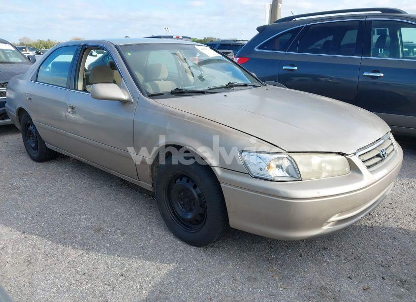 2001 Toyota Camry LE (VIN 4T1BG22K41U790942) main photo