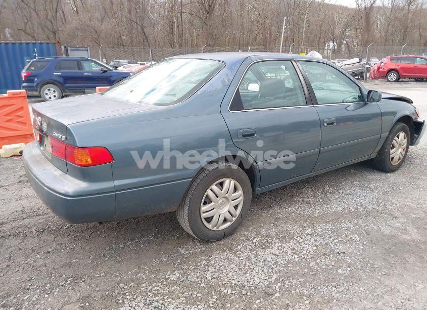 Photo 4 of 2001 Toyota Camry LE (VIN 4T1BG22K41U807836)