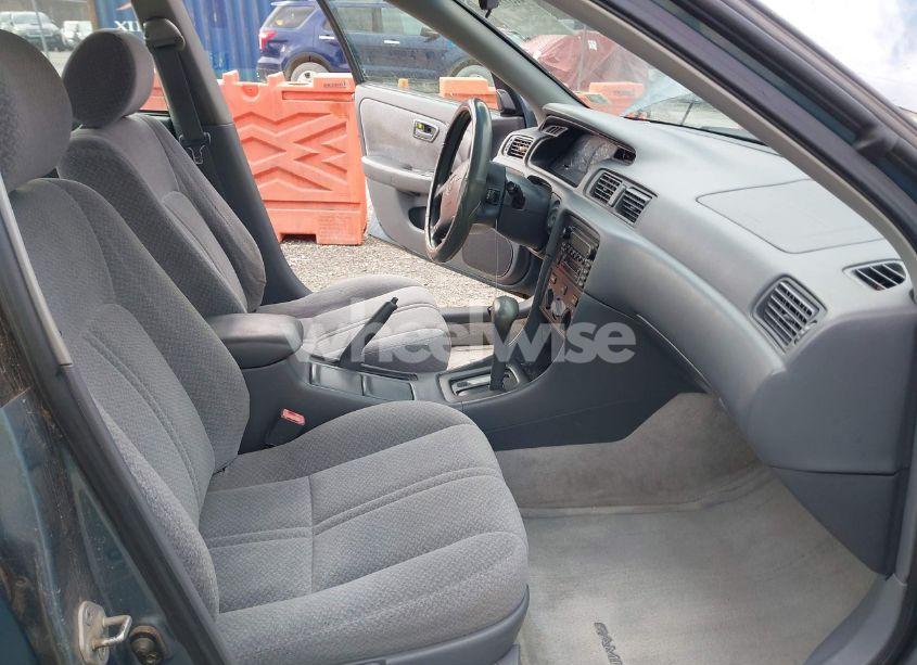 Photo 5 of 2001 Toyota Camry LE (VIN 4T1BG22K41U807836)