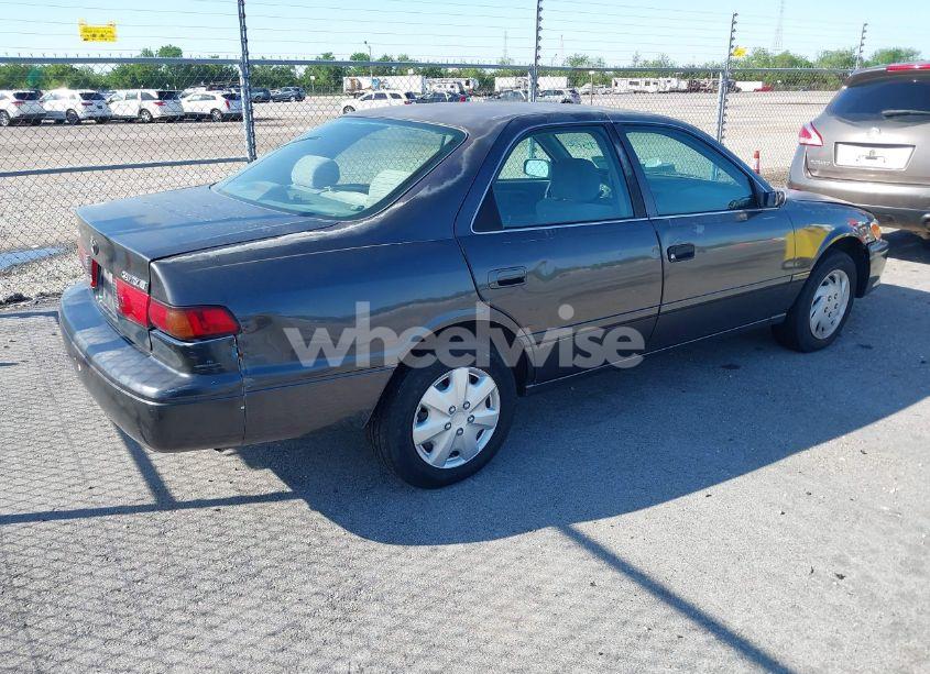 Photo 4 of 2001 Toyota Camry CE (VIN 4T1BG22K41U847575)