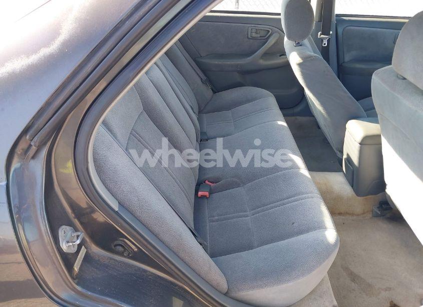 Photo 8 of 2001 Toyota Camry CE (VIN 4T1BG22K41U847575)