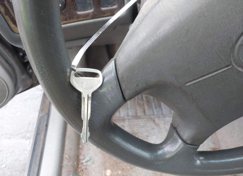 Photo 11 of 1997 Toyota Camry LE (VIN 4T1BG22K4VU133936)