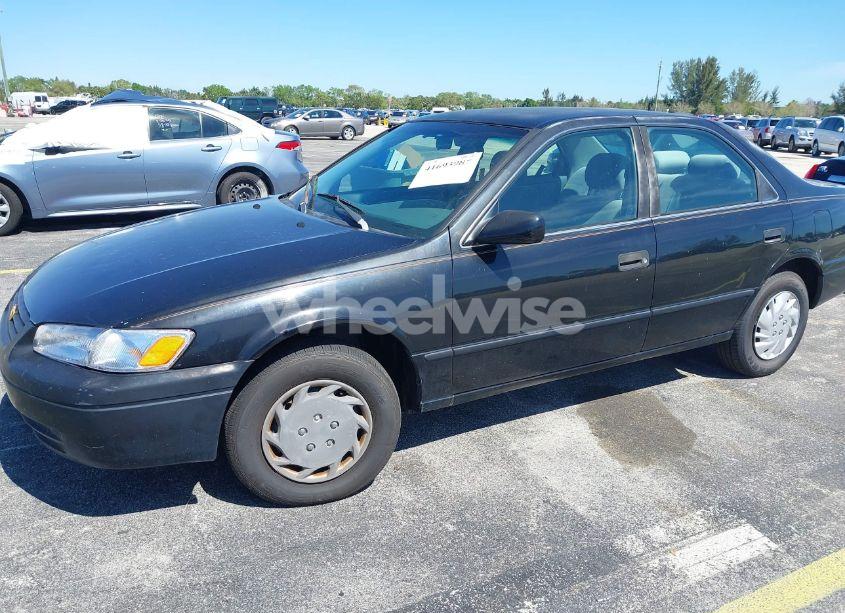 Photo 6 of 1998 Toyota Camry LE (VIN 4T1BG22K4WU334642)
