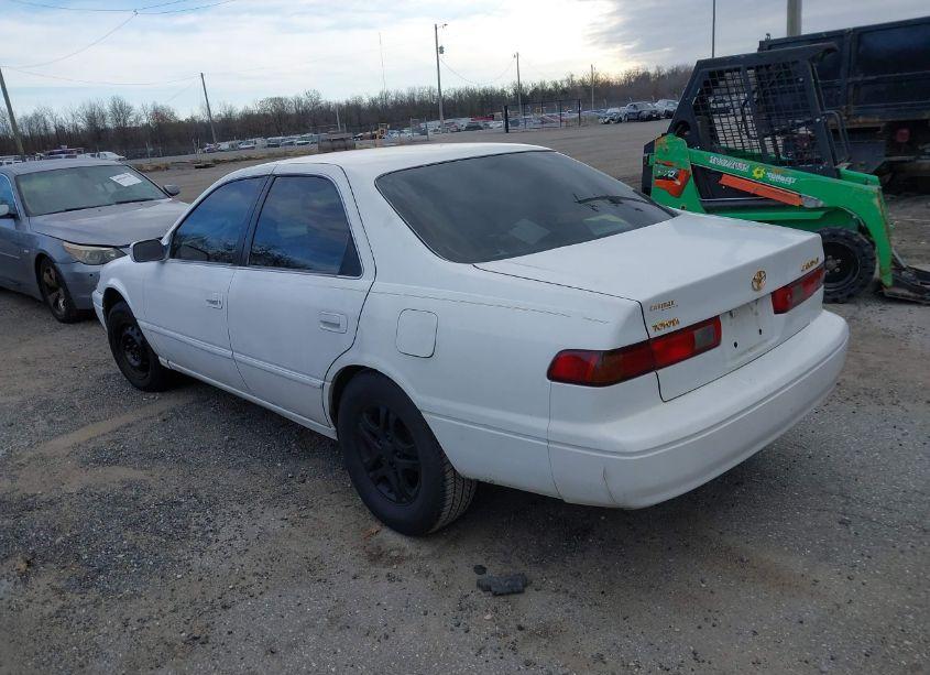 Photo 3 of 1998 Toyota Camry LE (VIN 4T1BG22K4WU840021)