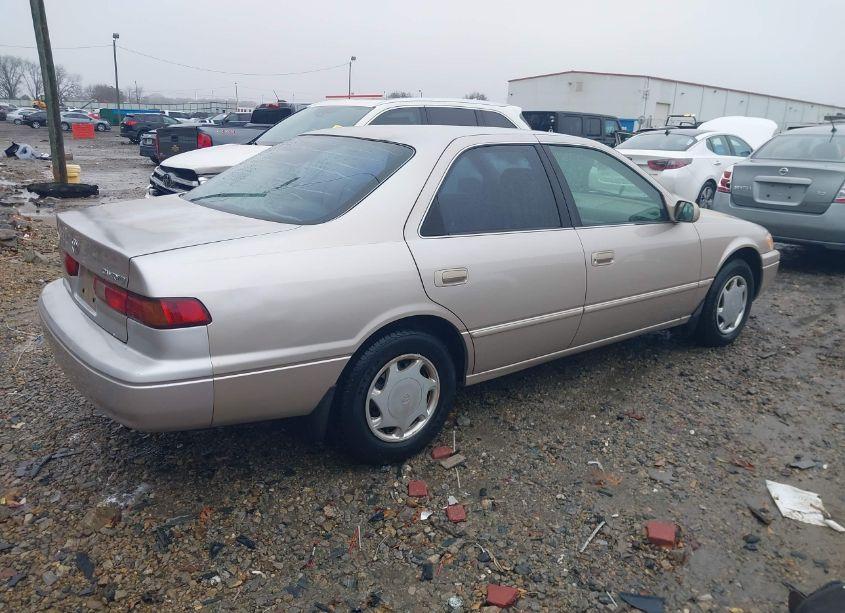 Photo 4 of 1999 Toyota Camry CE (VIN 4T1BG22K4XU464289)