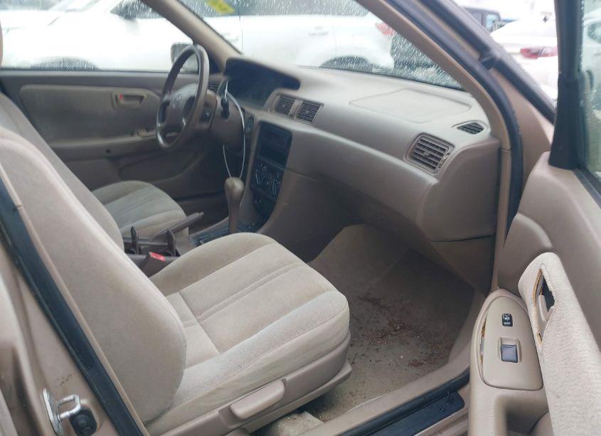Photo 5 of 1999 Toyota Camry CE (VIN 4T1BG22K4XU464289)