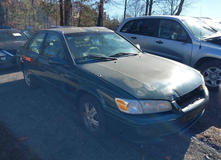 2000 Toyota Camry CE (VIN 4T1BG22K4YU652537) main photo