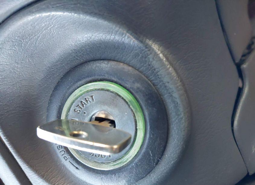 Photo 11 of 2000 Toyota Camry CE (VIN 4T1BG22K4YU652537)