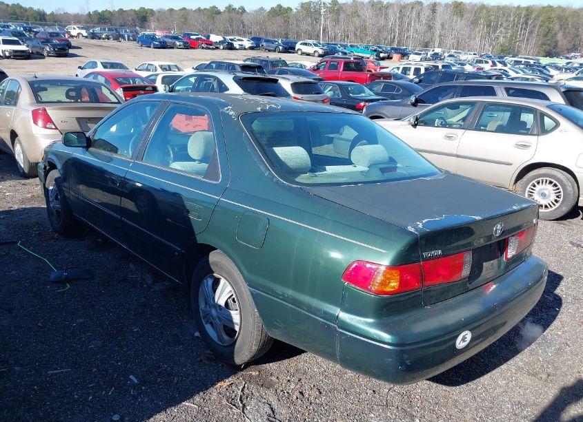 Photo 3 of 2000 Toyota Camry CE (VIN 4T1BG22K4YU652537)