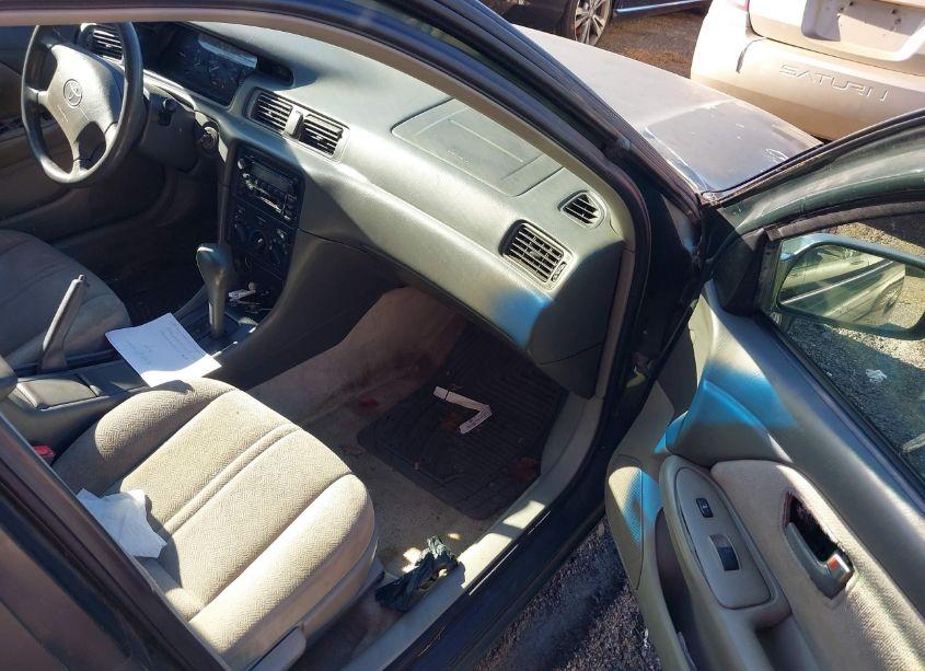 Photo 5 of 2000 Toyota Camry CE (VIN 4T1BG22K4YU652537)
