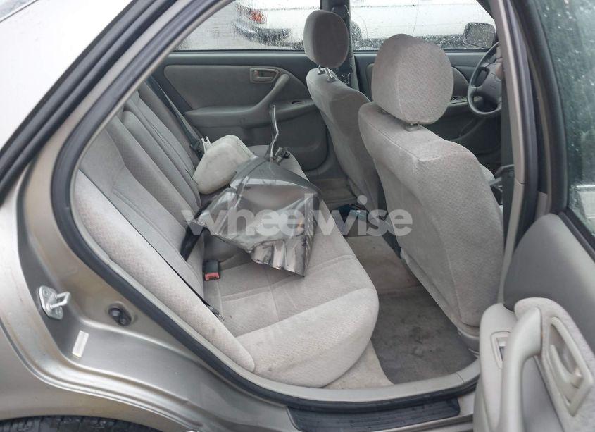 Photo 8 of 2000 Toyota Camry LE (VIN 4T1BG22K4YU678040)