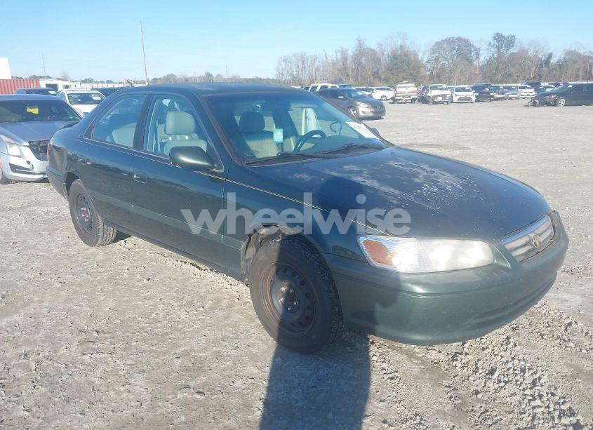 2000 Toyota Camry LE (VIN 4T1BG22K4YU741363) main photo
