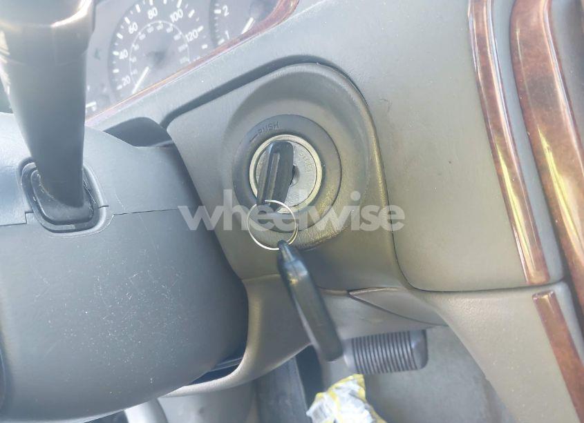 Photo 11 of 2000 Toyota Camry LE (VIN 4T1BG22K4YU741363)