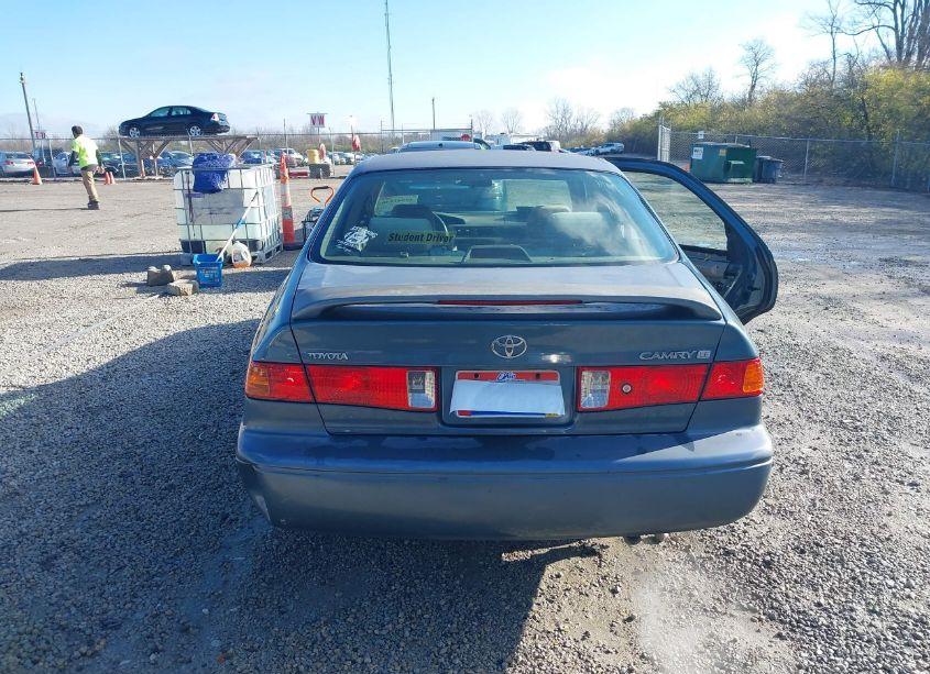 Photo 16 of 2000 Toyota Camry LE (VIN 4T1BG22K4YU759121)