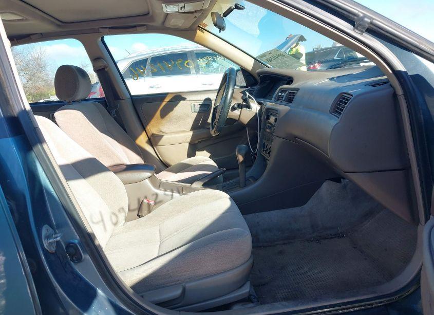 Photo 5 of 2000 Toyota Camry LE (VIN 4T1BG22K4YU759121)