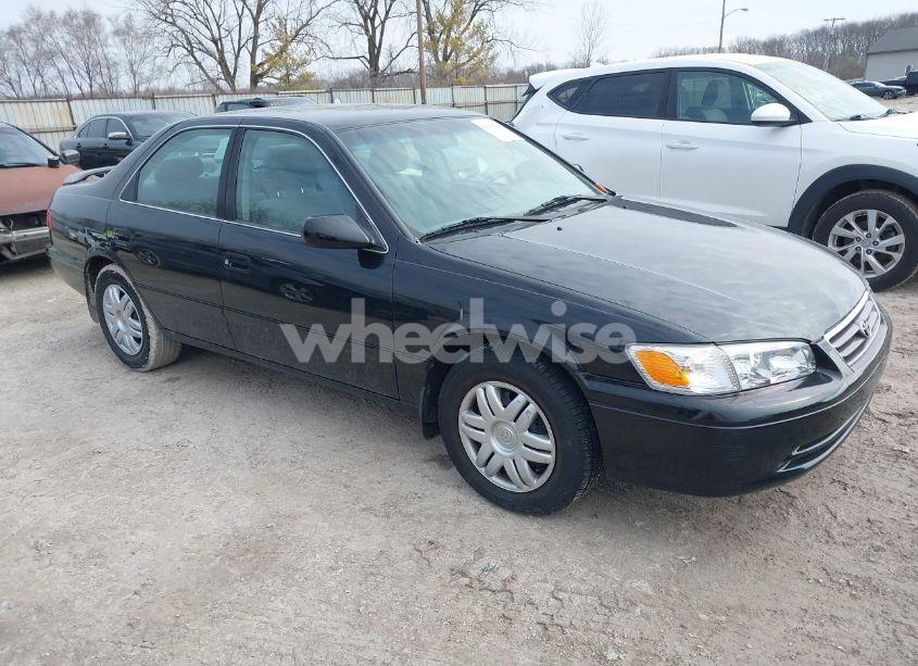 2000 Toyota Camry LE (VIN 4T1BG22K4YU927100) main photo