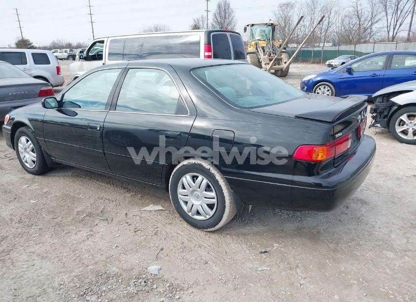 Photo 3 of 2000 Toyota Camry LE (VIN 4T1BG22K4YU927100)