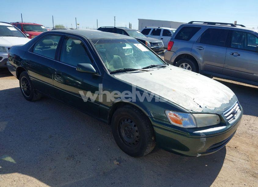 2000 Toyota Camry LE (VIN 4T1BG22K4YU984977) main photo