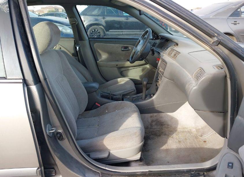 Photo 5 of 2001 Toyota Camry LE (VIN 4T1BG22K51U018899)