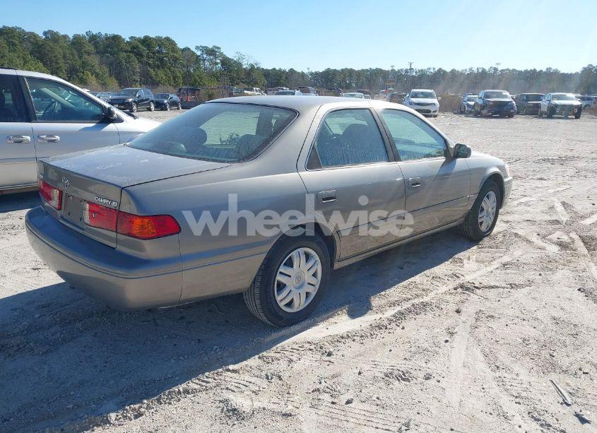Photo 4 of 2001 Toyota Camry LE (VIN 4T1BG22K51U066449)