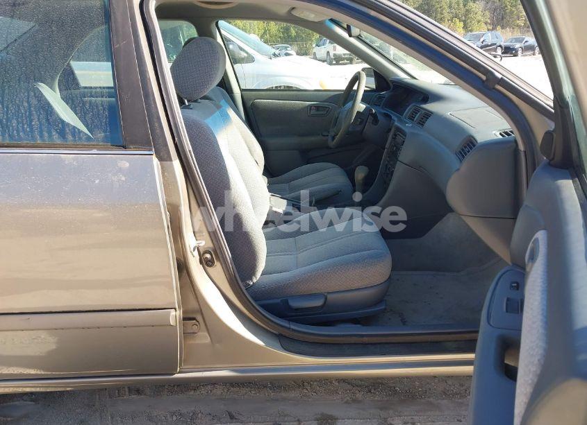 Photo 5 of 2001 Toyota Camry LE (VIN 4T1BG22K51U066449)