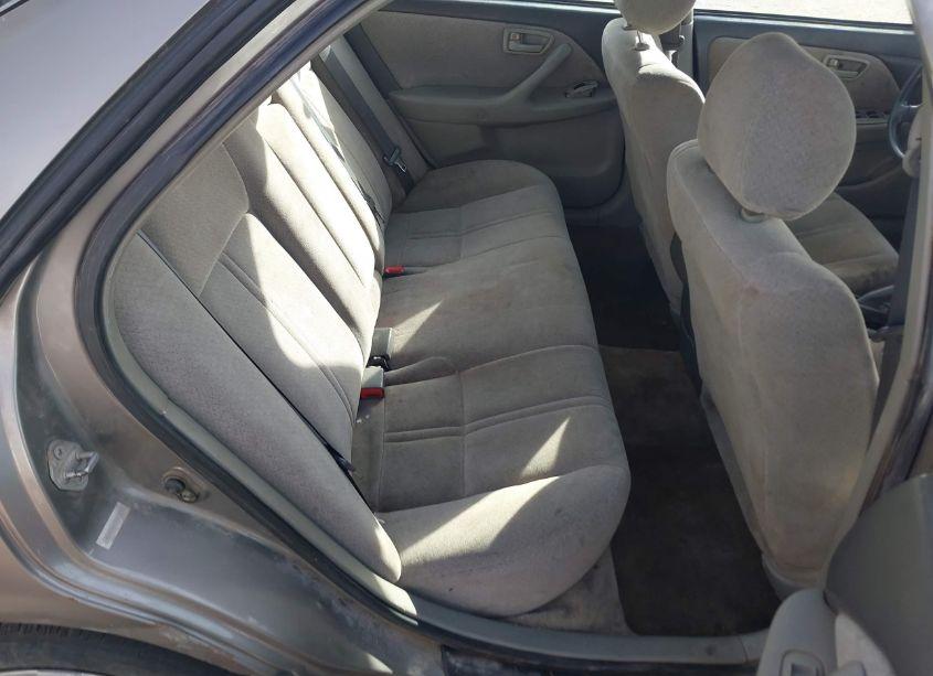 Photo 8 of 2001 Toyota Camry LE (VIN 4T1BG22K51U074941)