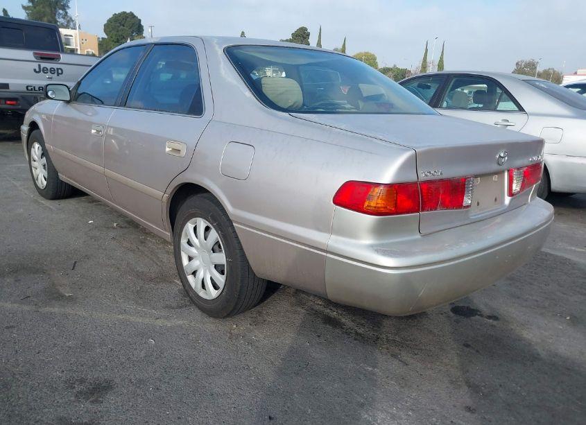 Photo 3 of 2001 Toyota Camry CE (VIN 4T1BG22K51U779321)
