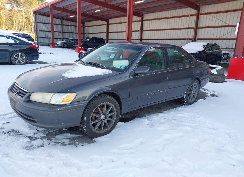 Photo 2 of 2001 Toyota Camry LE (VIN 4T1BG22K51U786222)