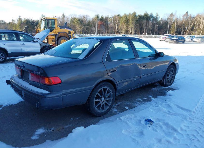 Photo 4 of 2001 Toyota Camry LE (VIN 4T1BG22K51U786222)