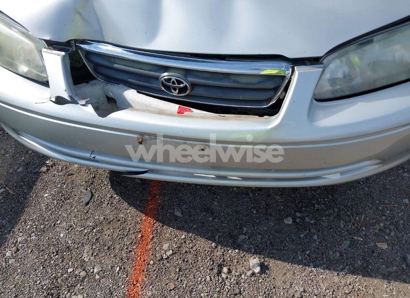 Photo 6 of 2001 Toyota Camry LE (VIN 4T1BG22K51U830610)