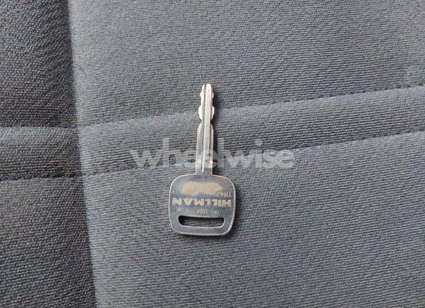 Photo 11 of 2001 Toyota Camry CE (VIN 4T1BG22K51U838352)