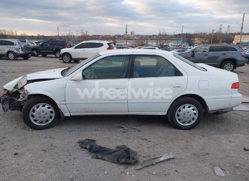 Photo 14 of 2001 Toyota Camry CE (VIN 4T1BG22K51U838352)