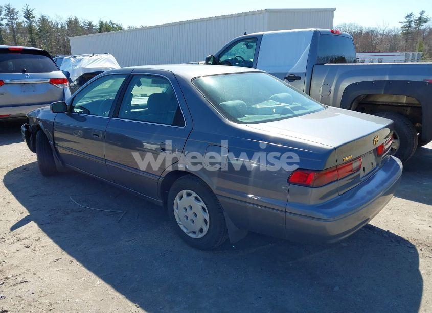 Photo 3 of 1997 Toyota Camry LE (VIN 4T1BG22K5VU022098)