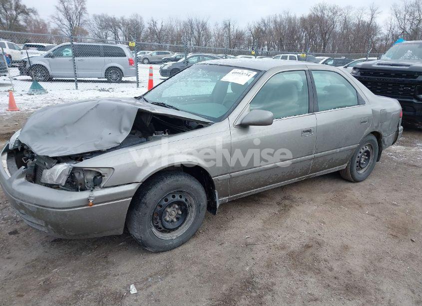 Photo 2 of 1997 Toyota Camry LE (VIN 4T1BG22K5VU044604)