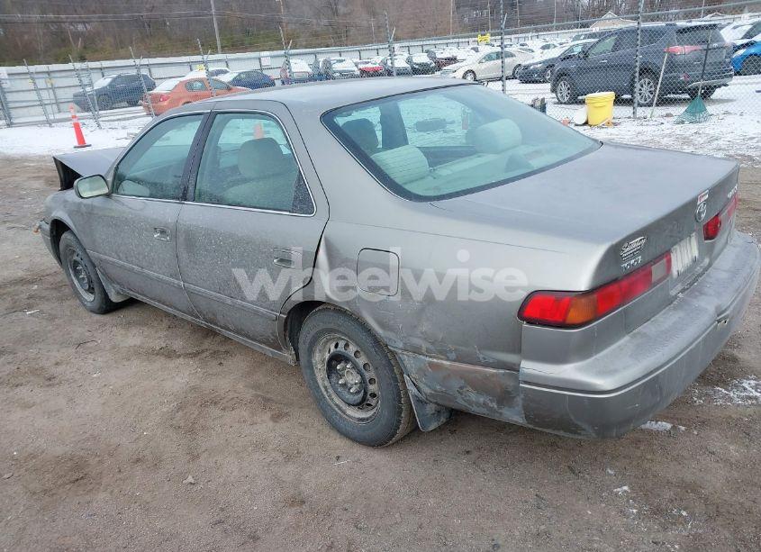 Photo 3 of 1997 Toyota Camry LE (VIN 4T1BG22K5VU044604)
