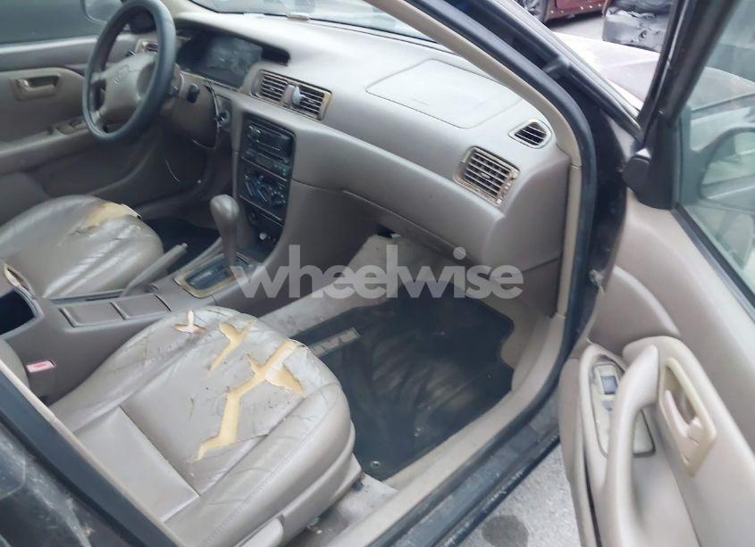 Photo 5 of 1997 Toyota Camry CE/LE/XLE (VIN 4T1BG22K5VU138997)