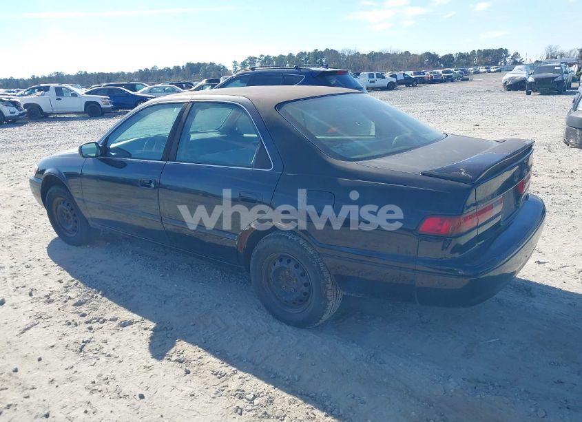 Photo 3 of 1998 Toyota Camry LE (VIN 4T1BG22K5WU267713)