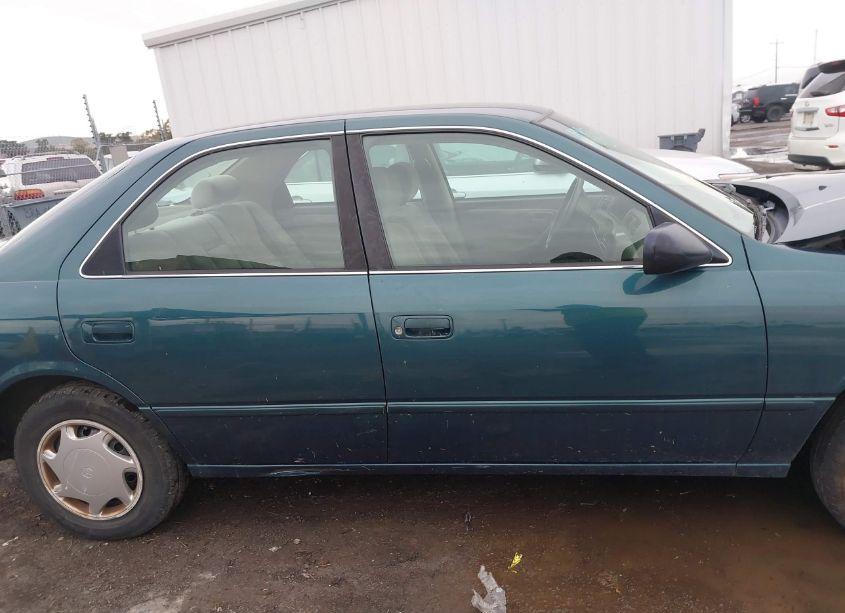 Photo 13 of 1998 Toyota Camry CE (VIN 4T1BG22K5WU280428)