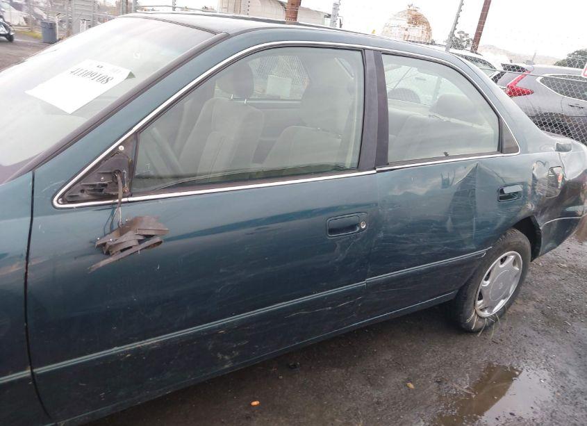 Photo 14 of 1998 Toyota Camry CE (VIN 4T1BG22K5WU280428)